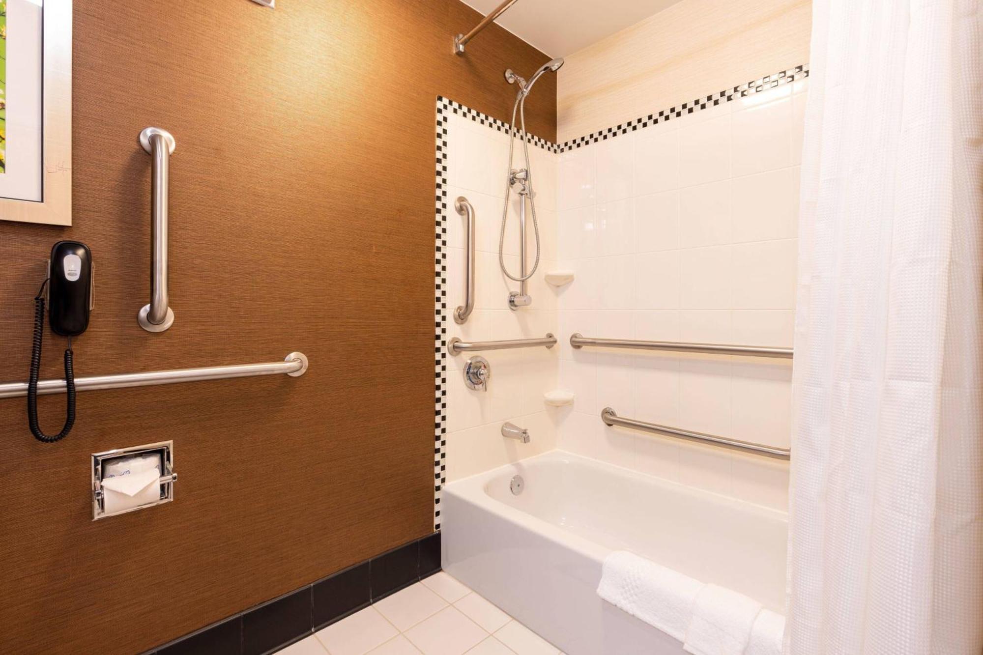 Fairfield Inn & Suites Bedford Extérieur photo